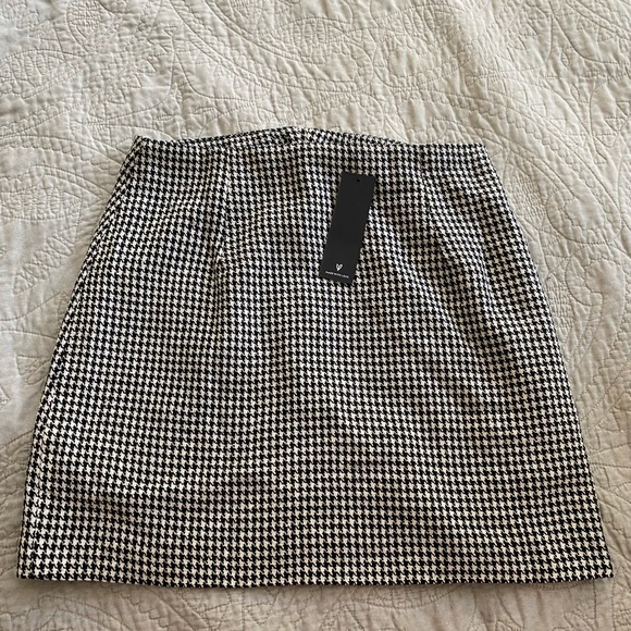 NWT lulus skirt - Picture 3 of 4